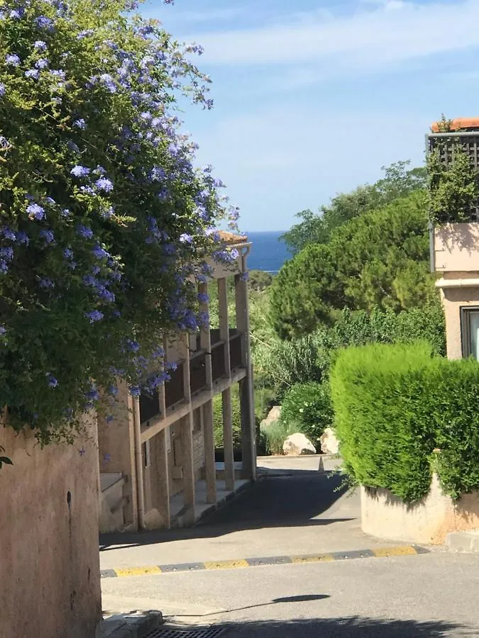 Studio 2 Adultes 2 Enfants Sanary Sur Mer A 800M De La Mer contacts