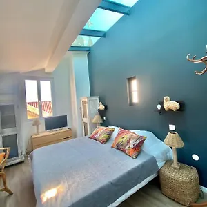 Les Nuits Etoilees, Studio Terrasse Apercu Mer, Tres Lumineux, Ac, 100M Du Port Sanary Appartement